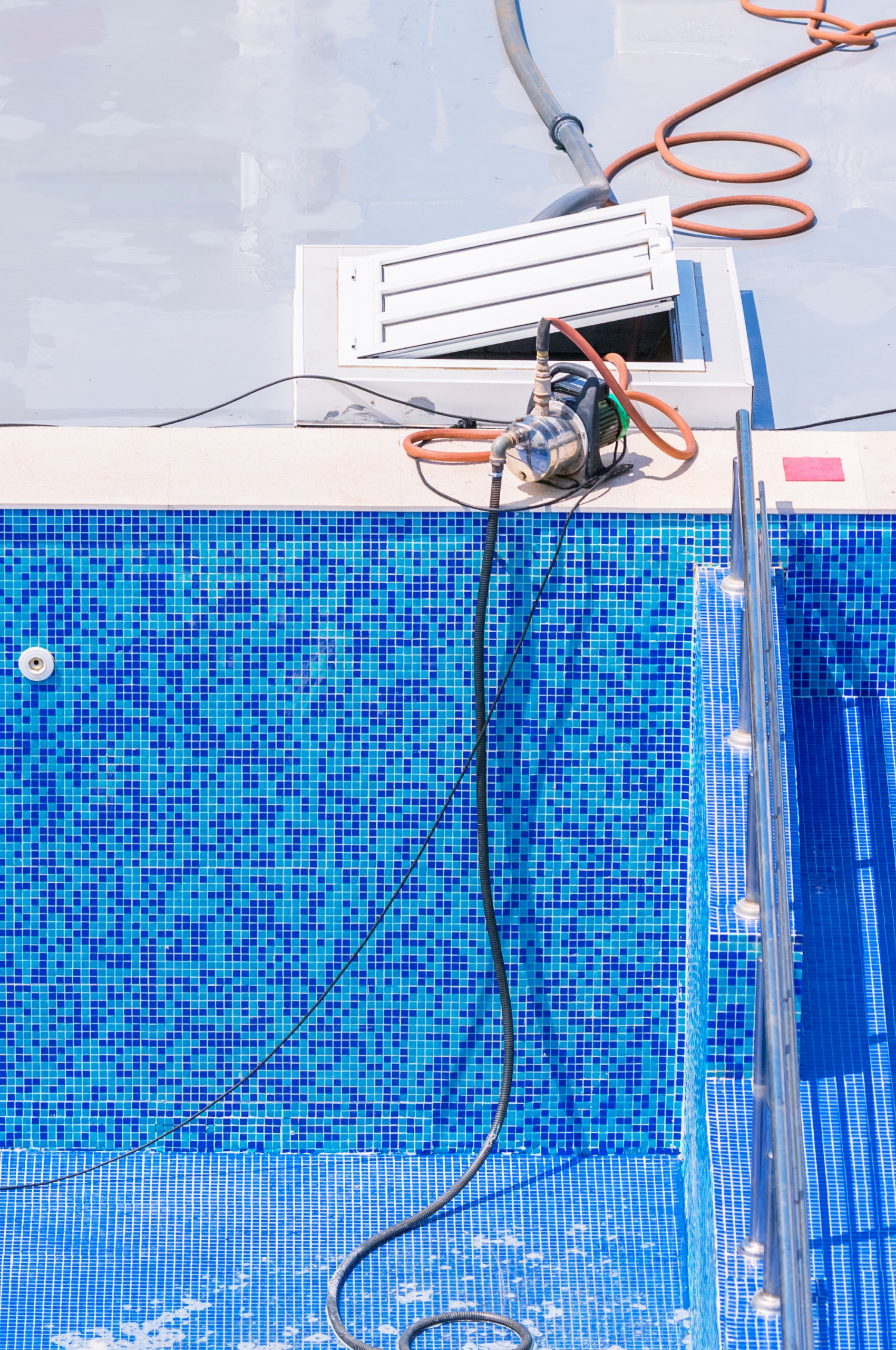Servicios profesionales en Madrid - Limpieza de piscinas en Madrid
